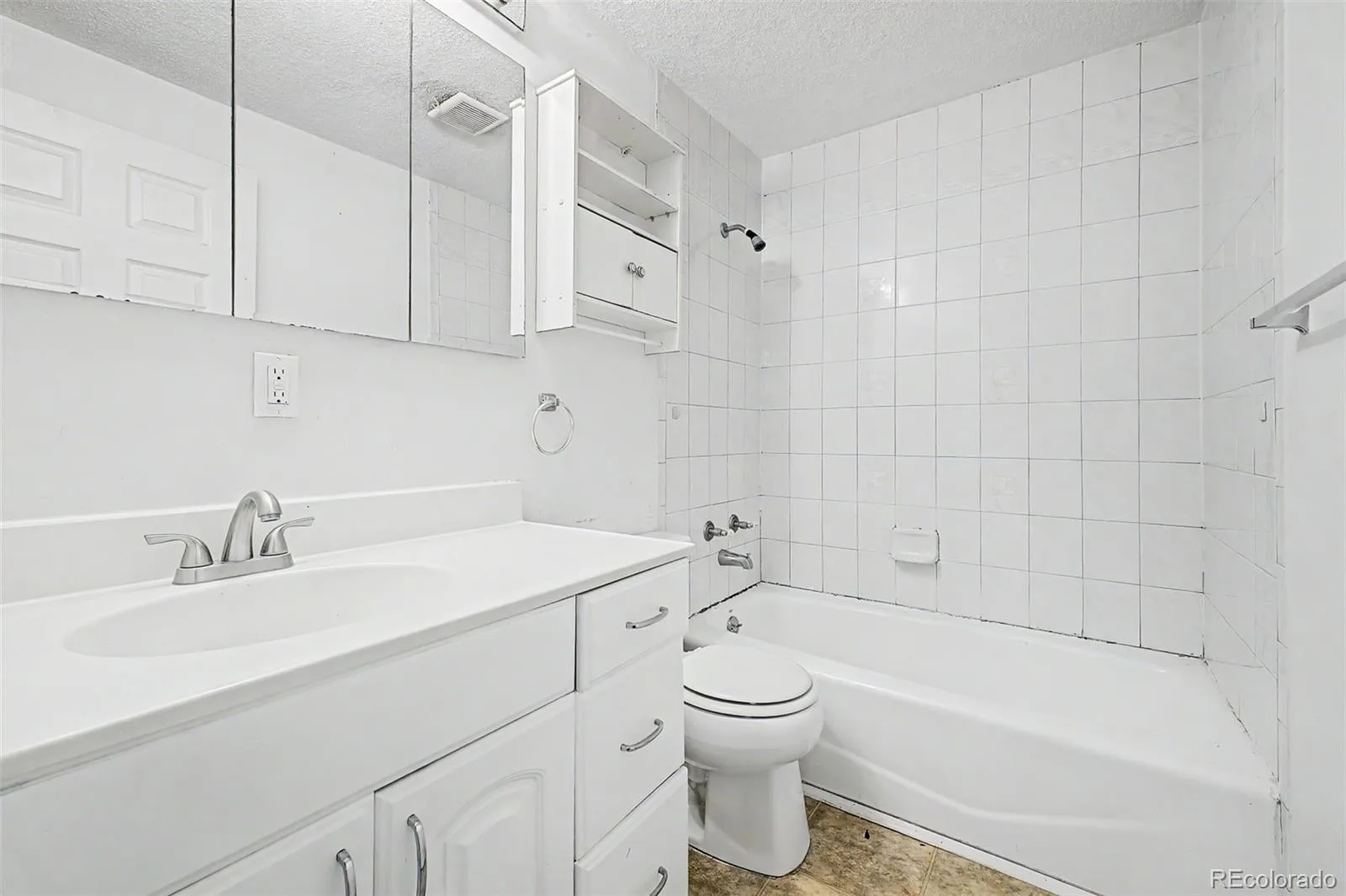 6171 E 64th Place Commerce City CO 80022 | MLS #REC8966607 06272026185609 1600 24