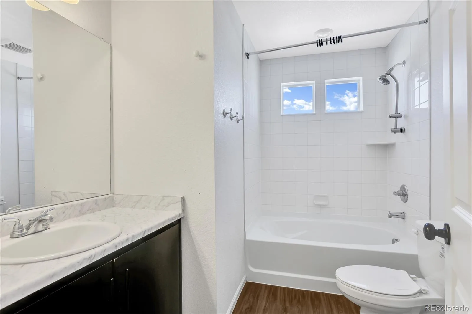 4448 Riviera Court Aurora CO 80019 MLS #REC8967474 06042026143807 1600 14