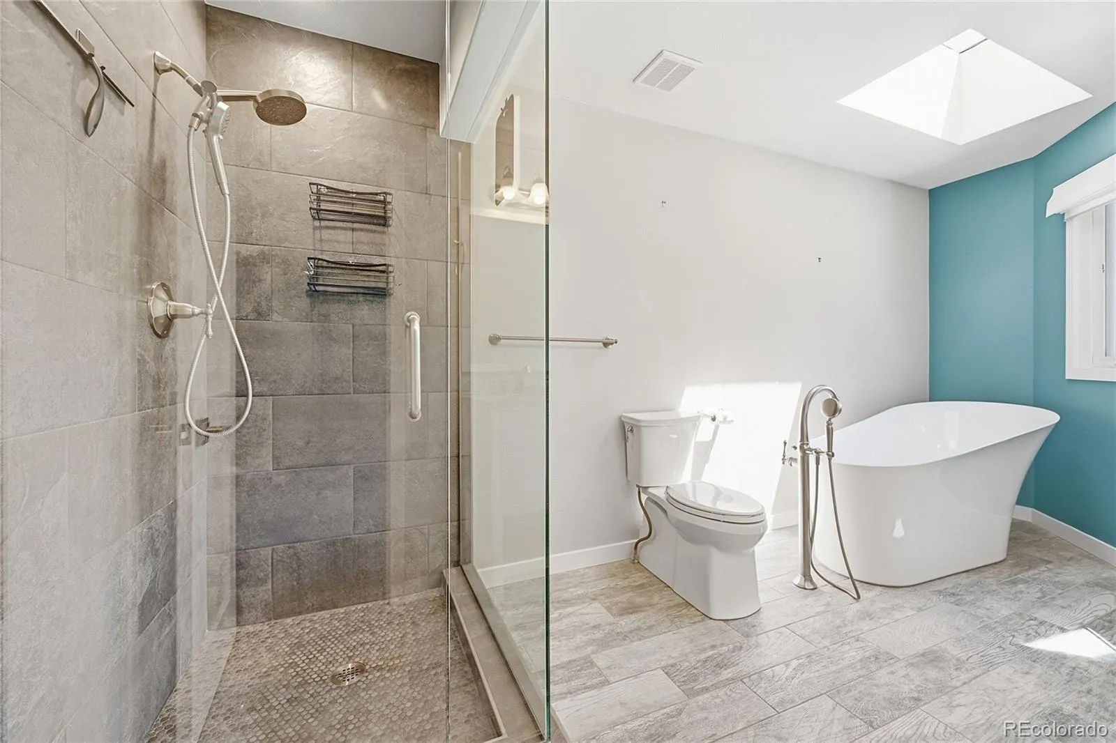 9200 E Cherry Creek South Drive #52 Denver CO 80231 MLS #REC8968567 05152026201412 1600 17