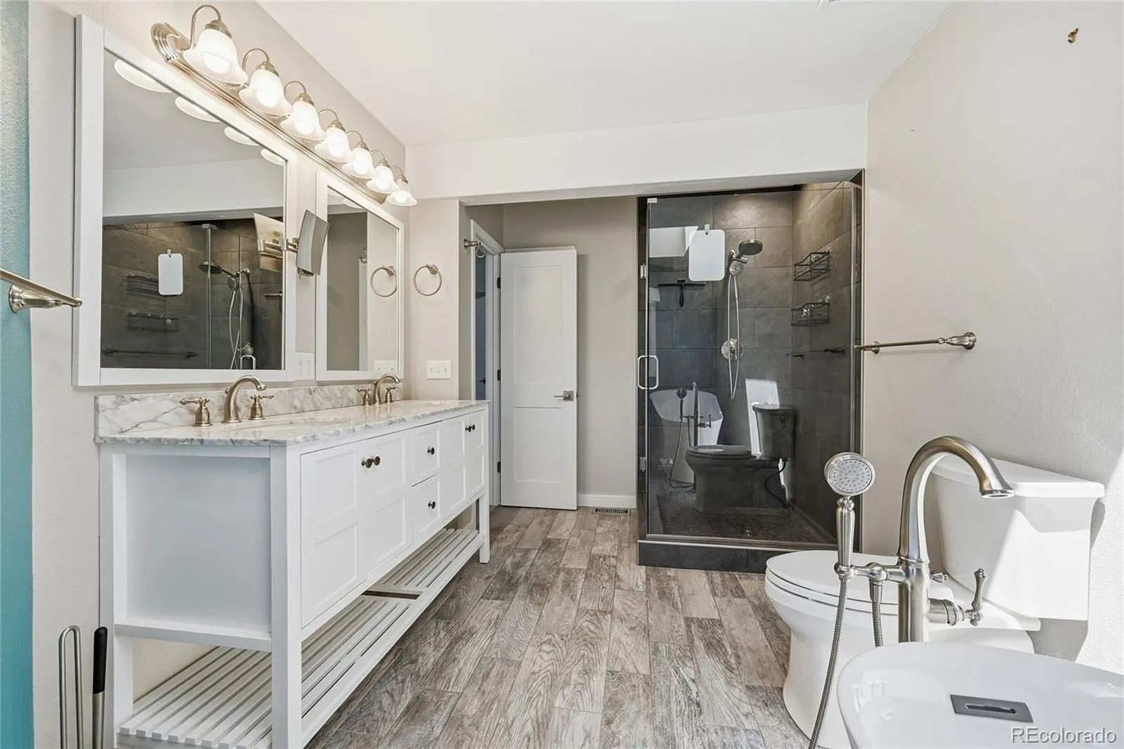 9200 E Cherry Creek South Drive #52 Denver CO 80231 MLS #REC8968567 05152026201412 1600 19