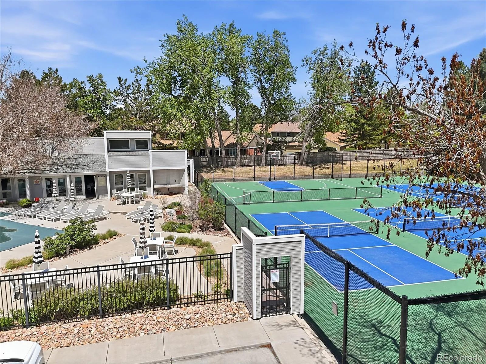 9200 E Cherry Creek South Drive #52 Denver CO 80231 MLS #REC8968567 05152026201412 1600 2