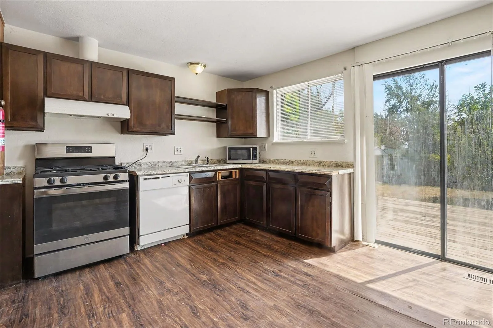 3034 S Laredo Circle Aurora CO 80013 | MLS #REC8969928 07282026013627 1600 4