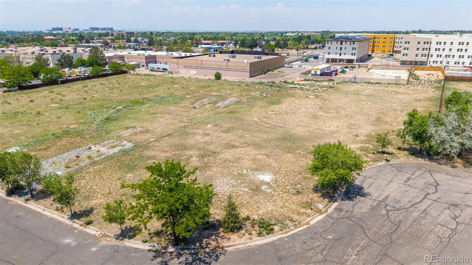 E Centretech Parkway Aurora CO 80011 | MLS #REC8973796 07102026162227 1600 17