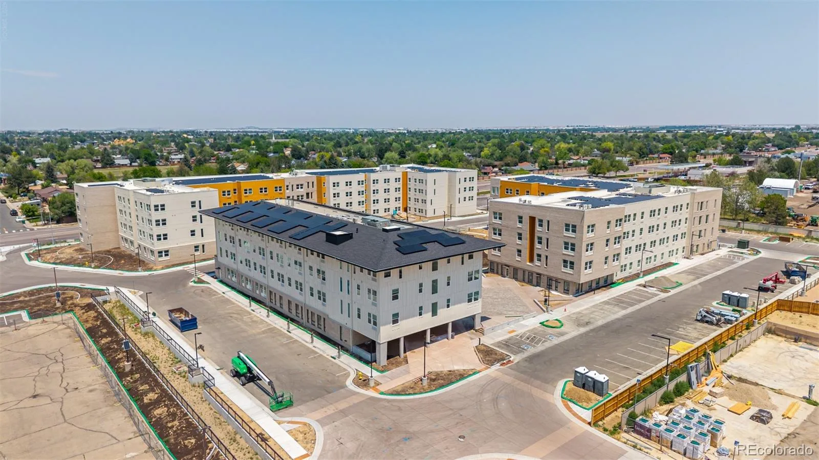 E Centretech Parkway Aurora CO 80011 | MLS #REC8973796 07102026162227 1600 29
