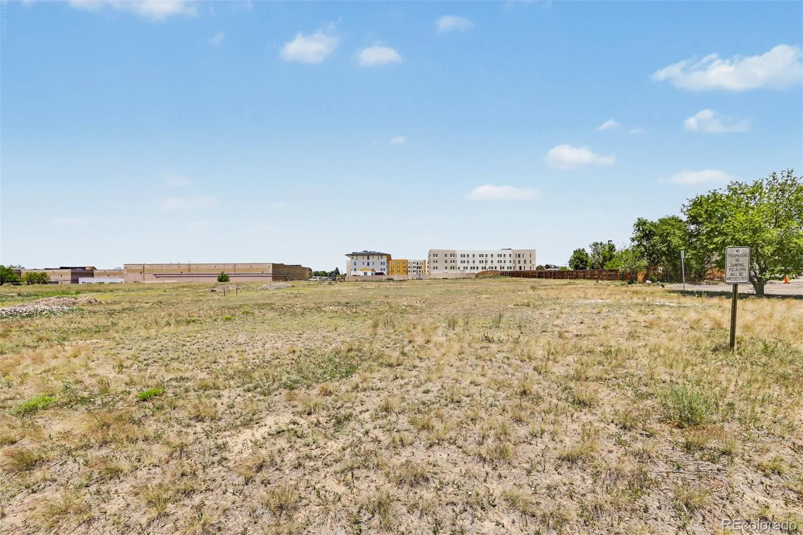 E Centretech Parkway Aurora CO 80011 | MLS #REC8973796 07102026162227 1600 8