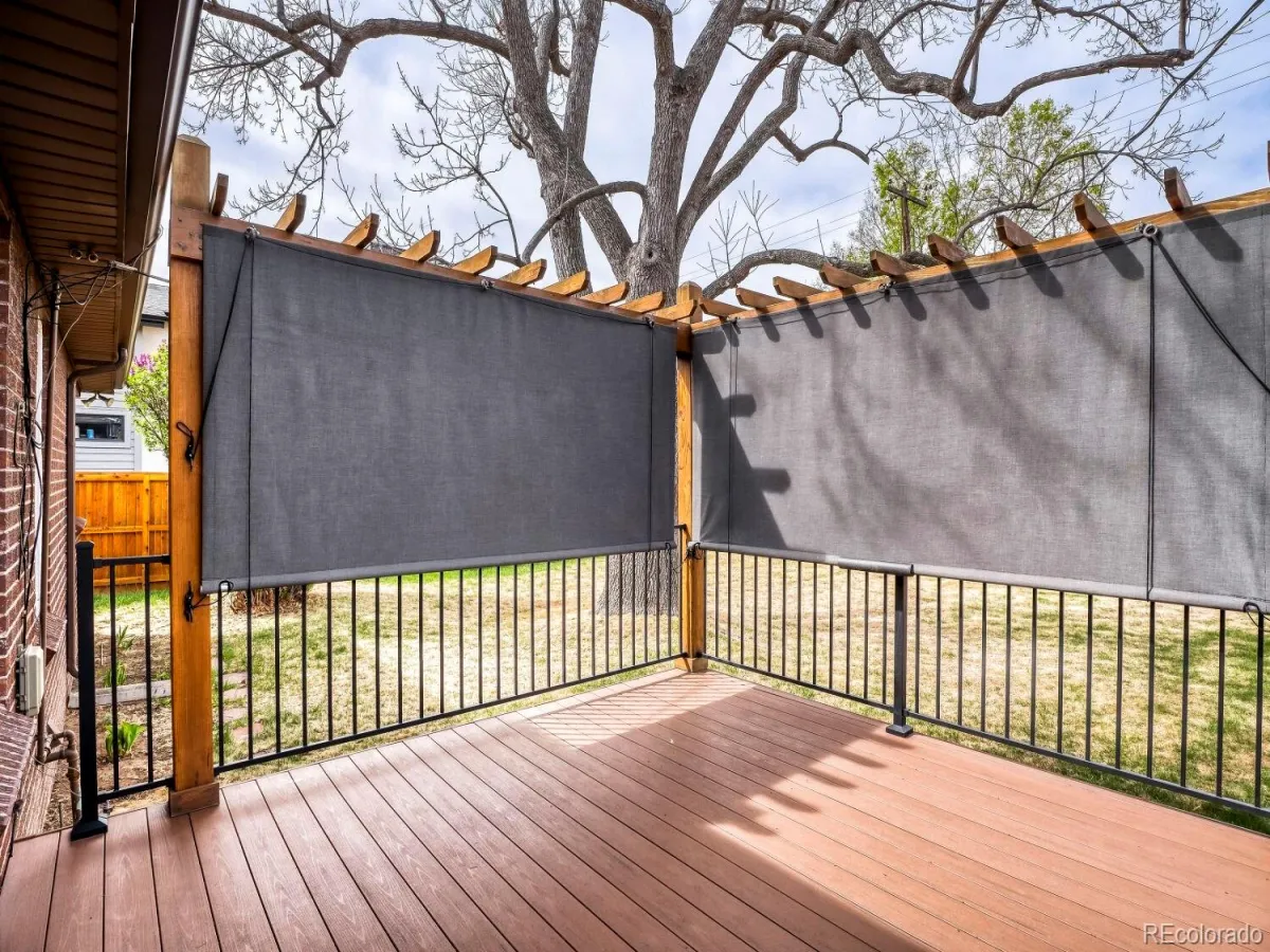 04072026230330 1200 24