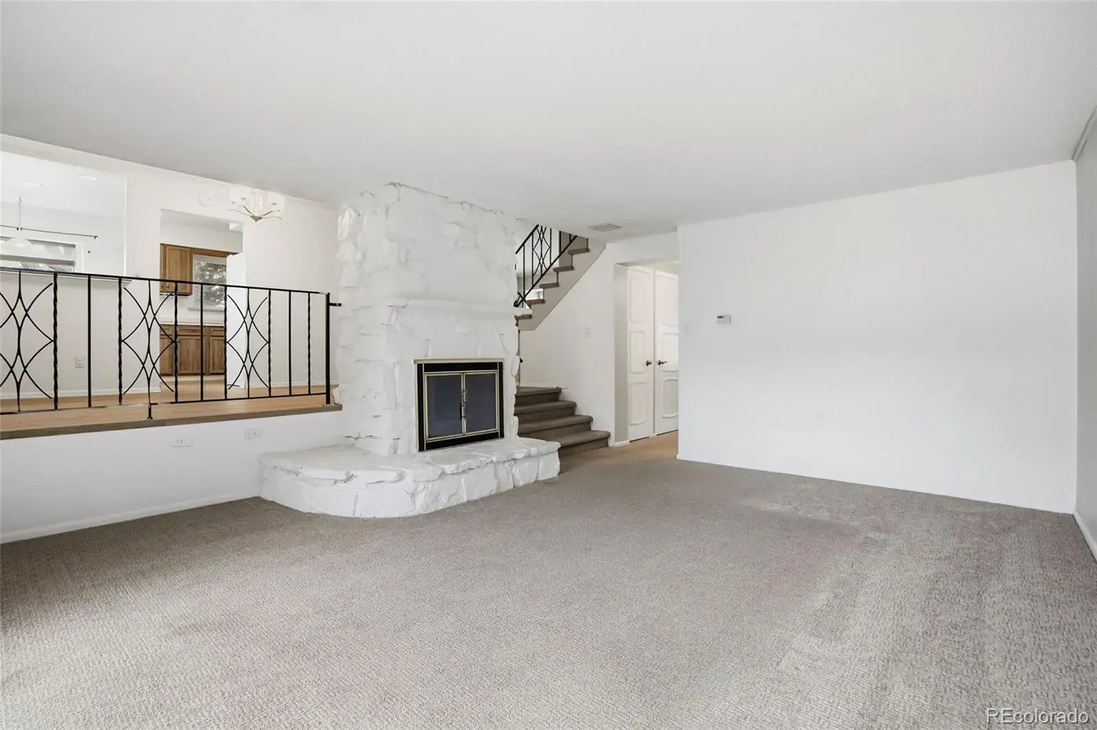 12032025195717 1600 11