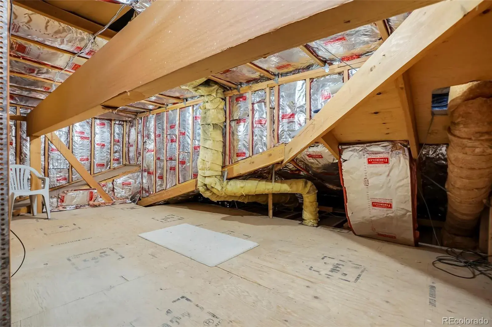 12032025195717 1600 19