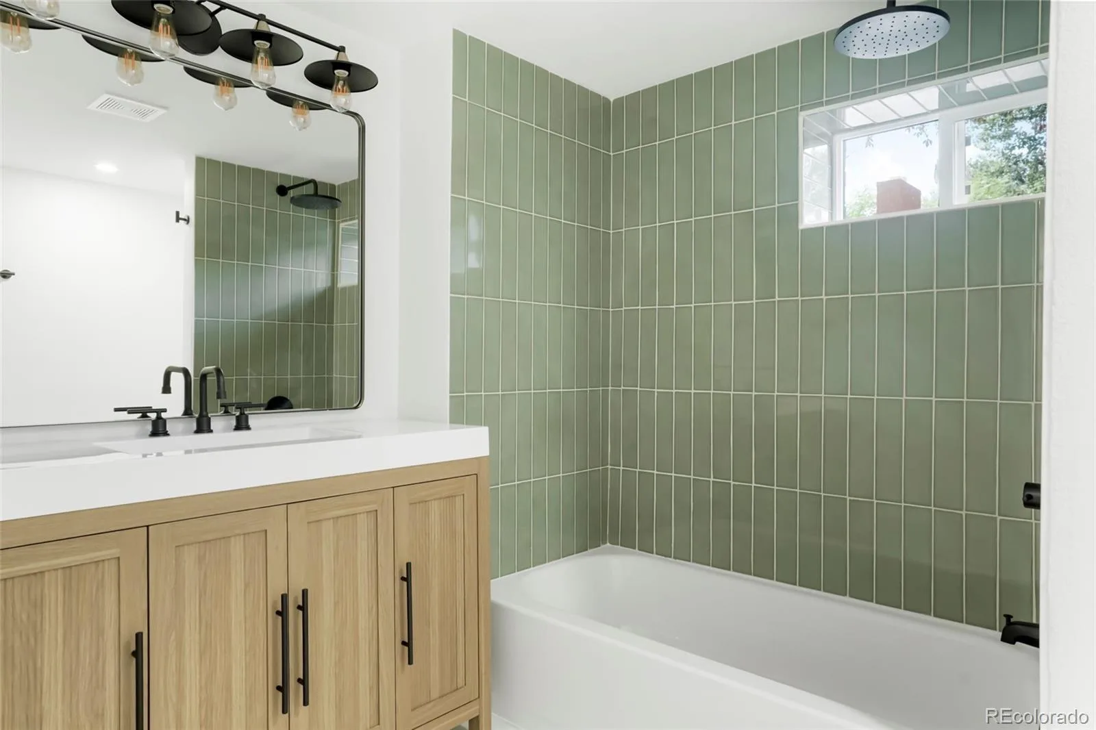 2112 9th Avenue Longmont CO 80501 | MLS #REC8979700 08212026205536 1600 24