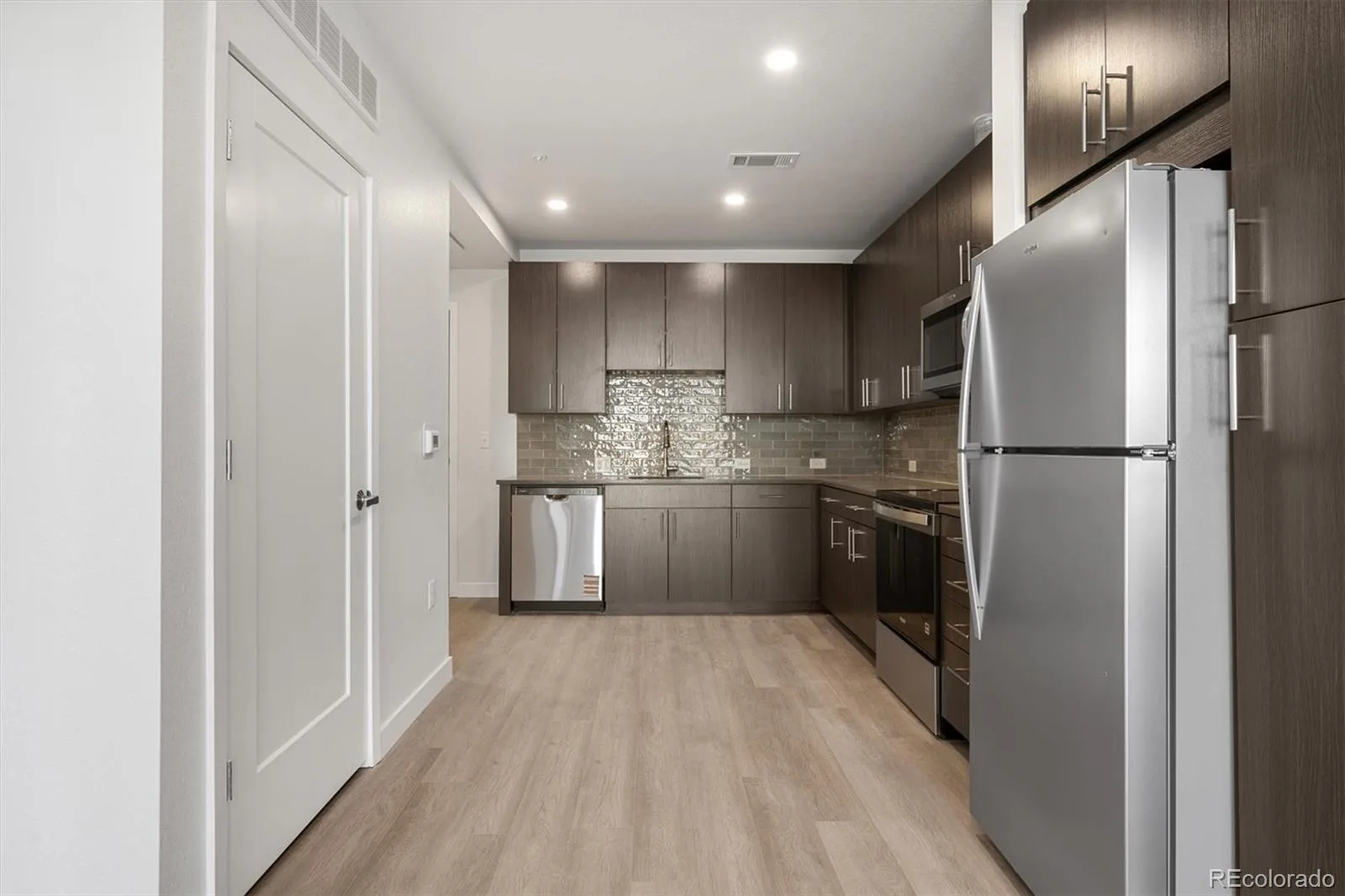 639 29th Street #301 Denver CO 80205 | MLS #REC8981986 10022026192516 1600 3