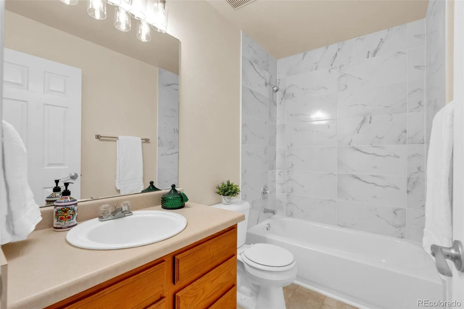 5177 S Fraser Way Aurora CO 80015 MLS #REC8984868 04172026230437 1600 32