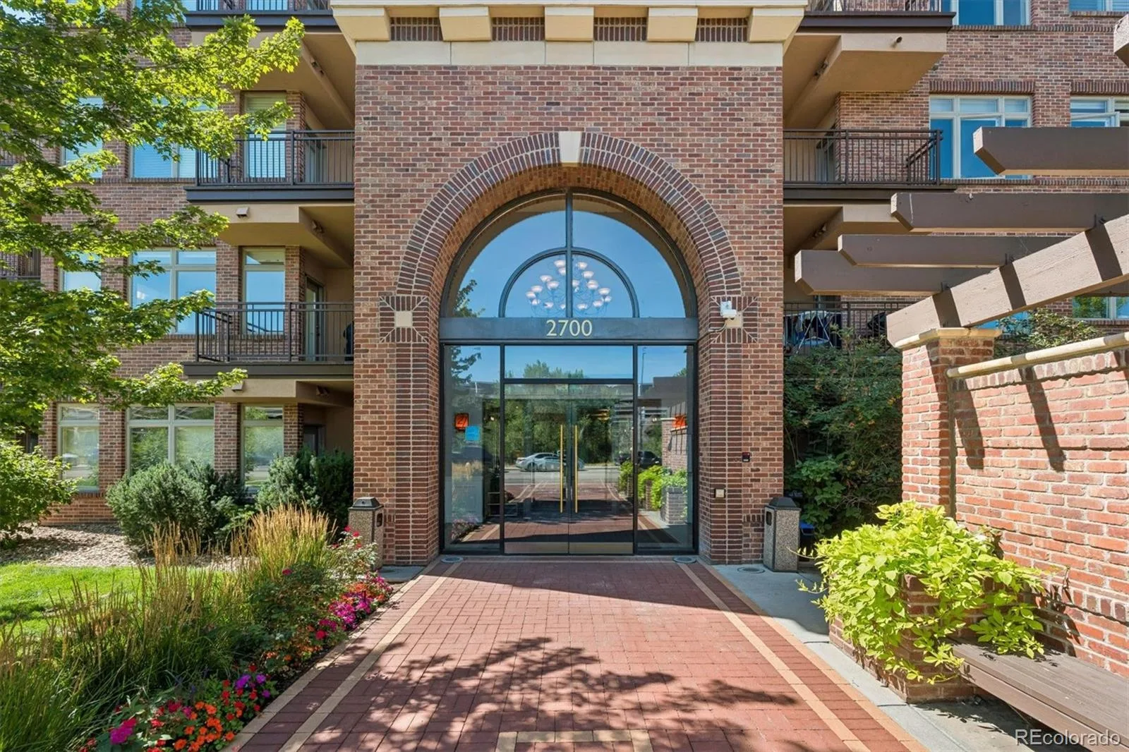 2700 E Cherry Creek South Drive #214 Denver CO 80209 | MLS #REC8985460 07312026172813 1600 2