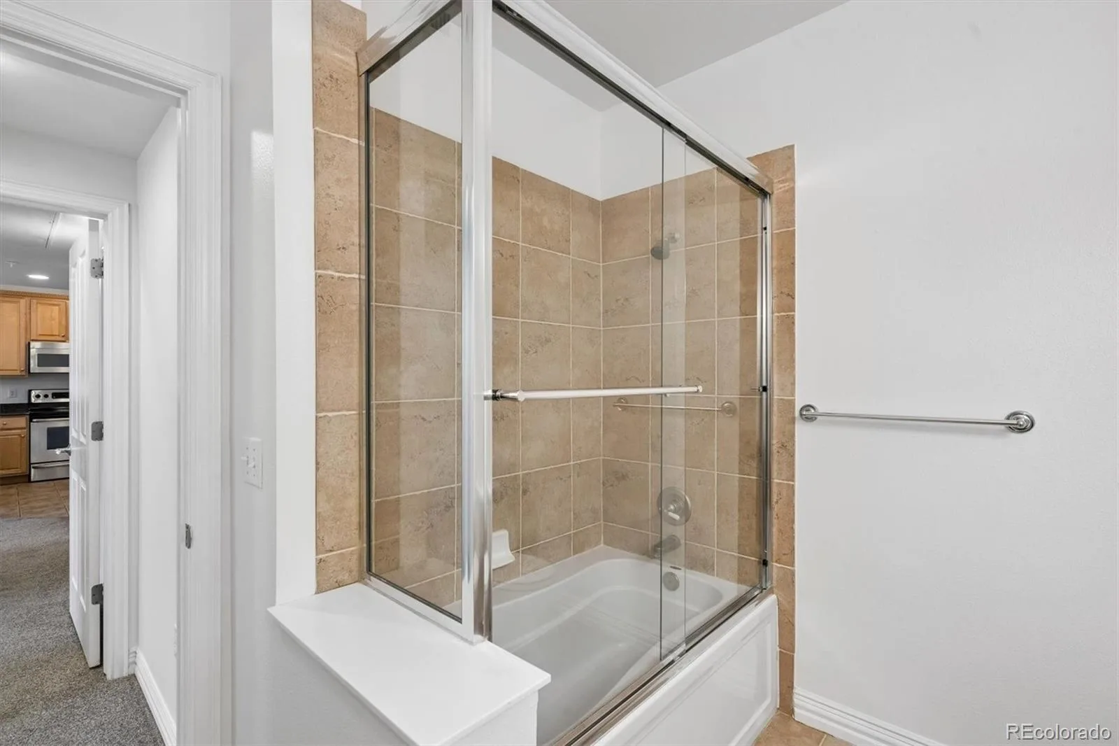 2700 E Cherry Creek South Drive #214 Denver CO 80209 | MLS #REC8985460 07312026172813 1600 23