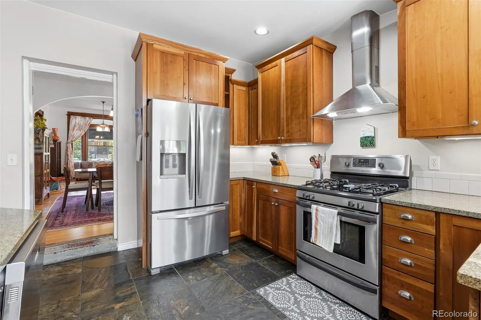 04142026212620 1600 15