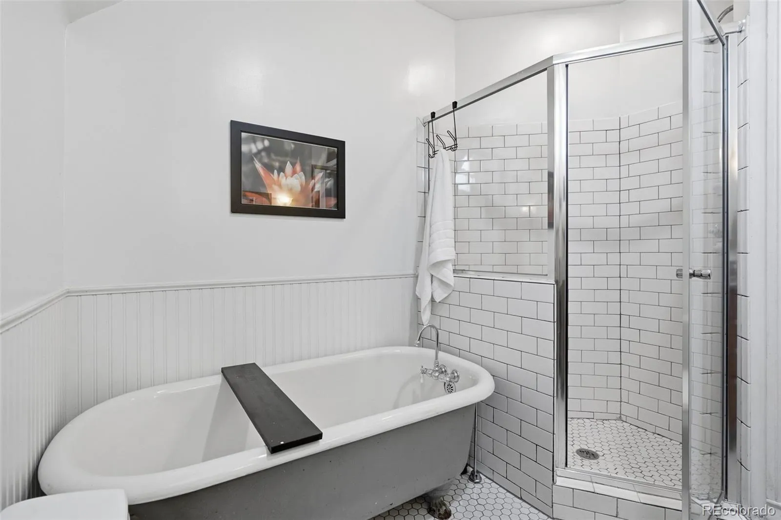 04142026212620 1600 30