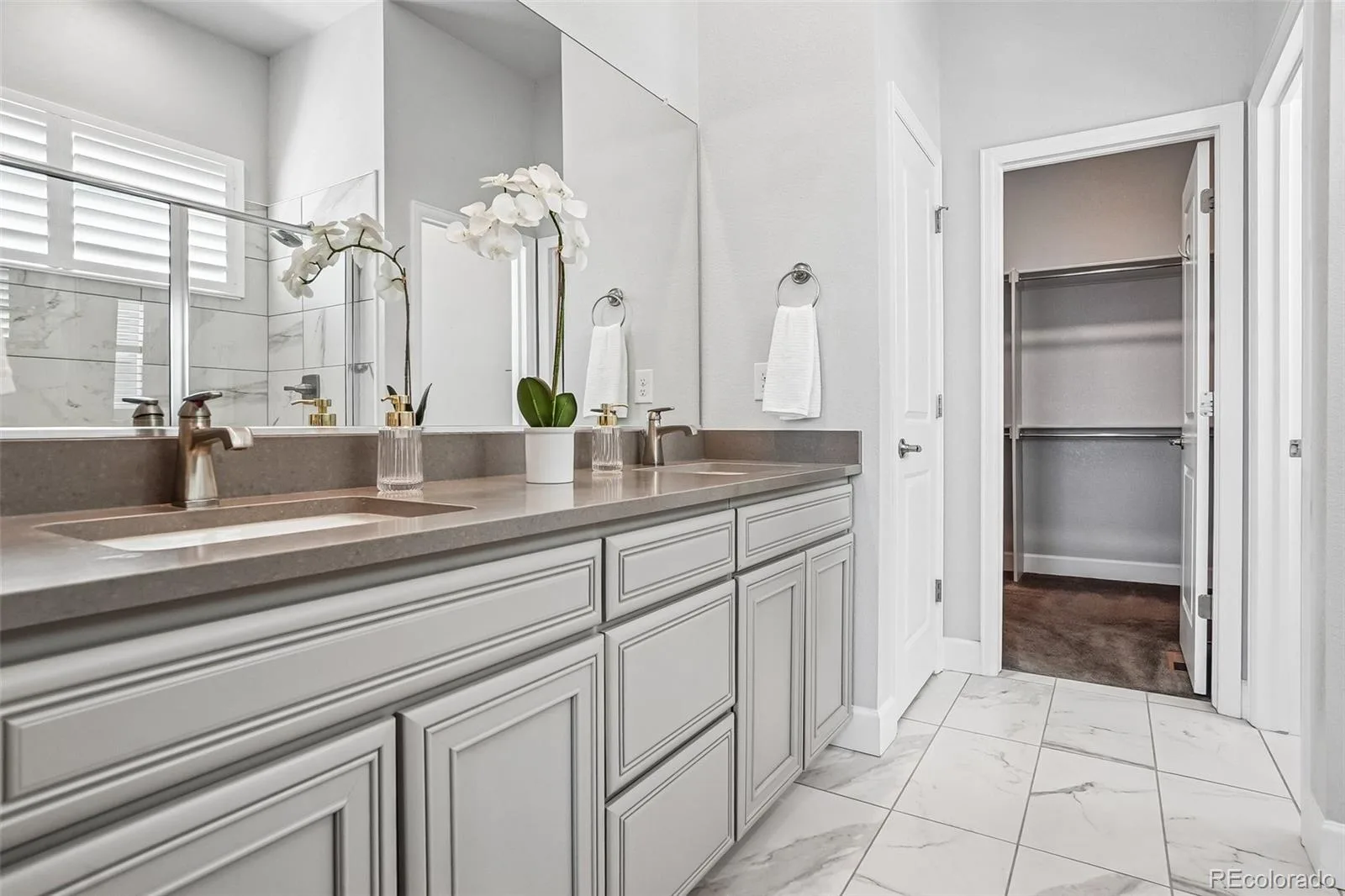 8607 Holman Circle Arvada CO 80005 MLS #REC8989595 06192026040254 1600 17