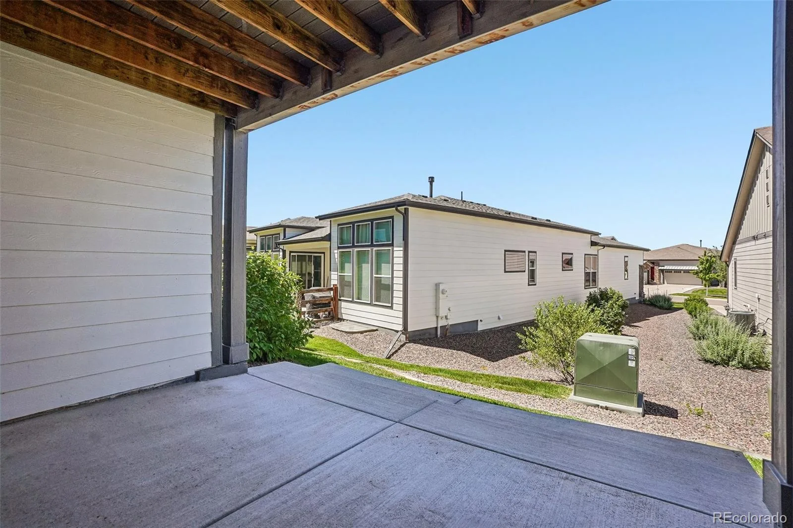 8607 Holman Circle Arvada CO 80005 MLS #REC8989595 06192026040254 1600 29
