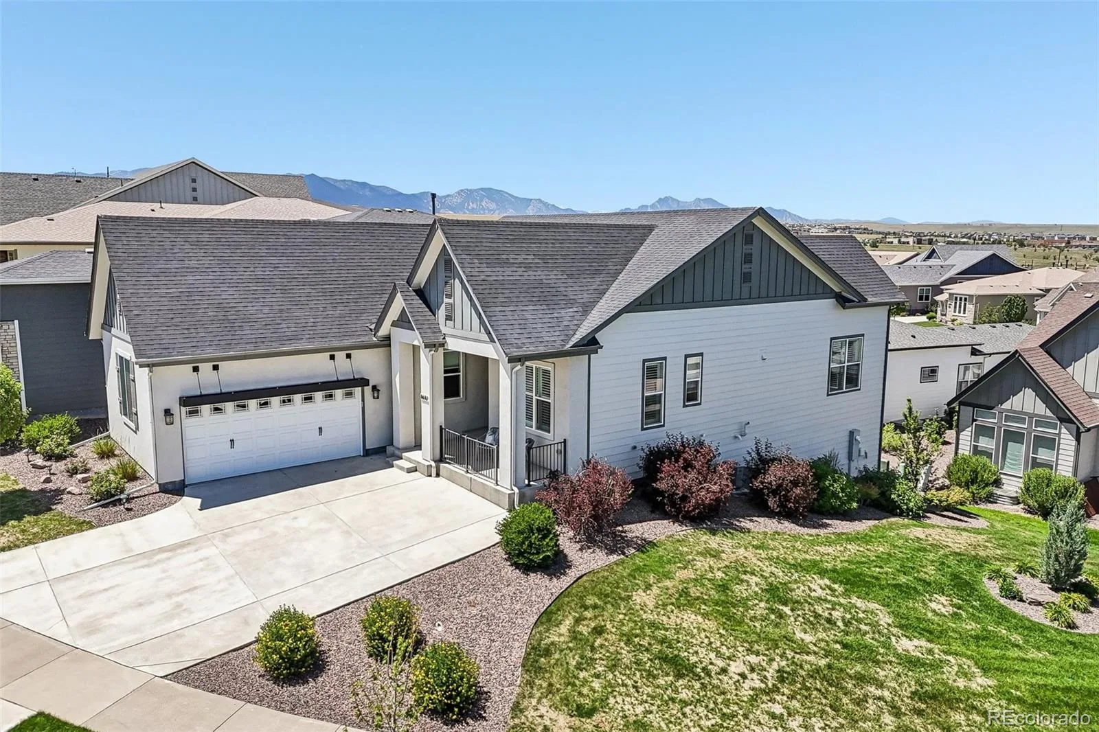 8607 Holman Circle Arvada CO 80005 MLS #REC8989595 06192026040254 1600 33