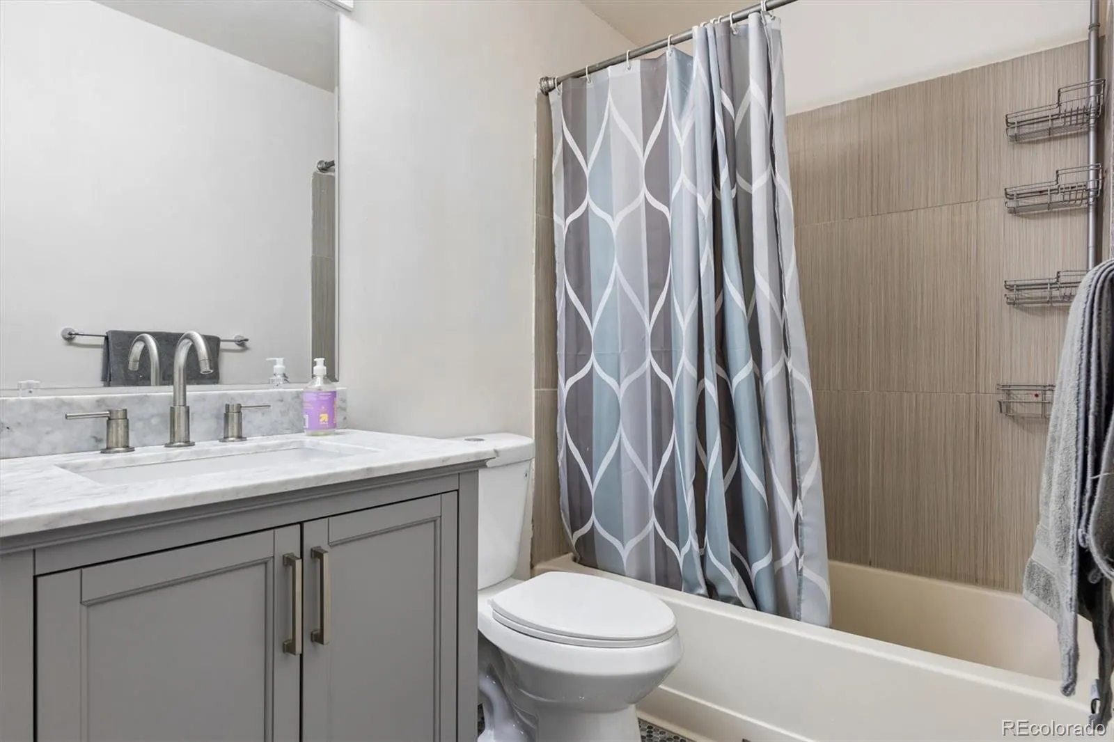 6475 S Dayton Street #106 Englewood CO 80111 MLS #REC8990674 04142026212138 1600 17
