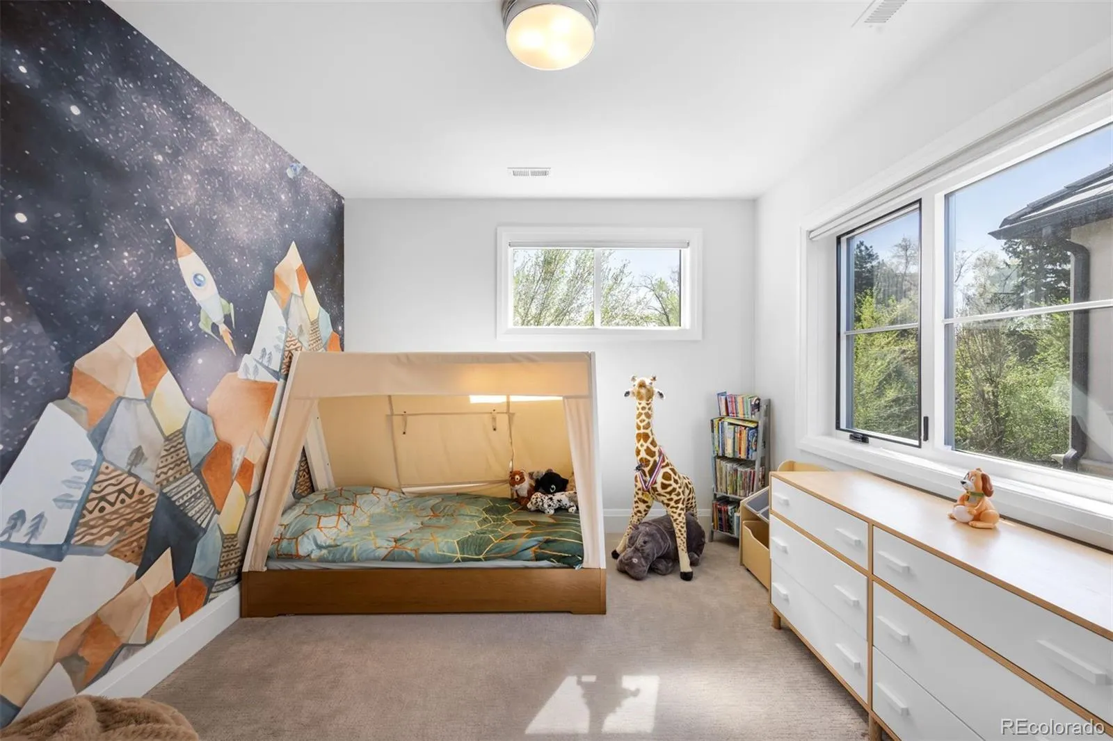 2821 E Cedar Avenue #2 Denver CO 80209 MLS #REC8994624 05152026201420 1600 44