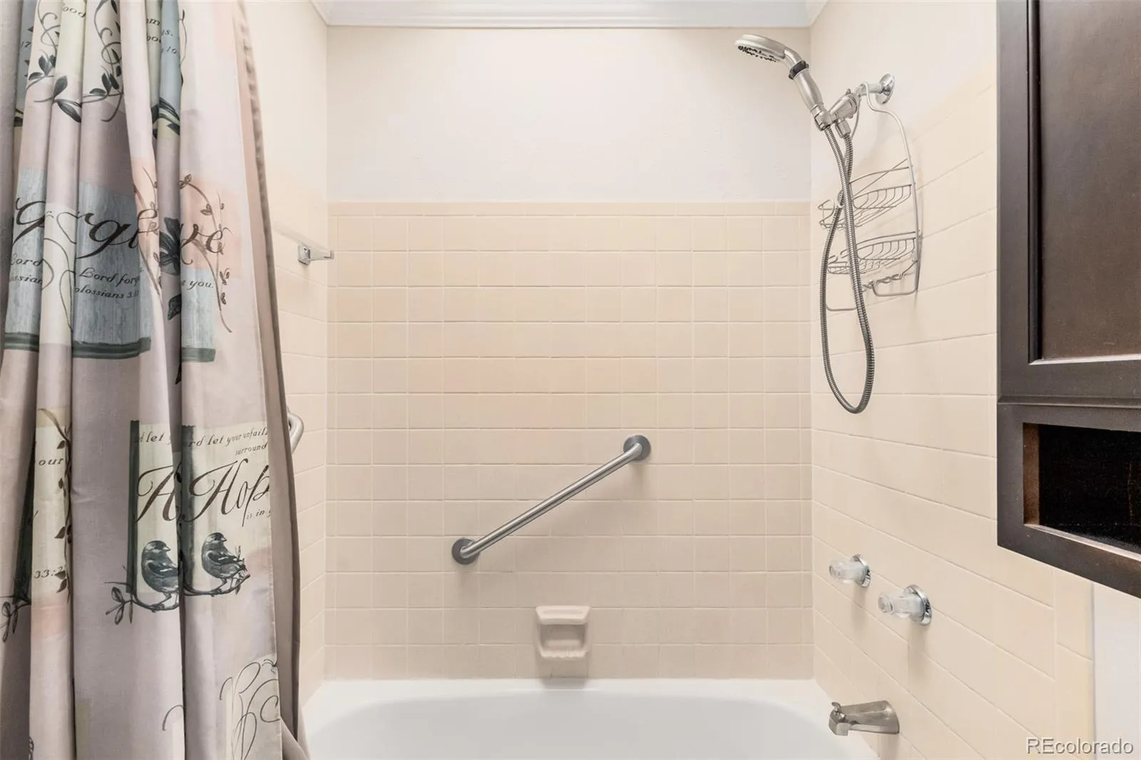 04102026153333 1600 24