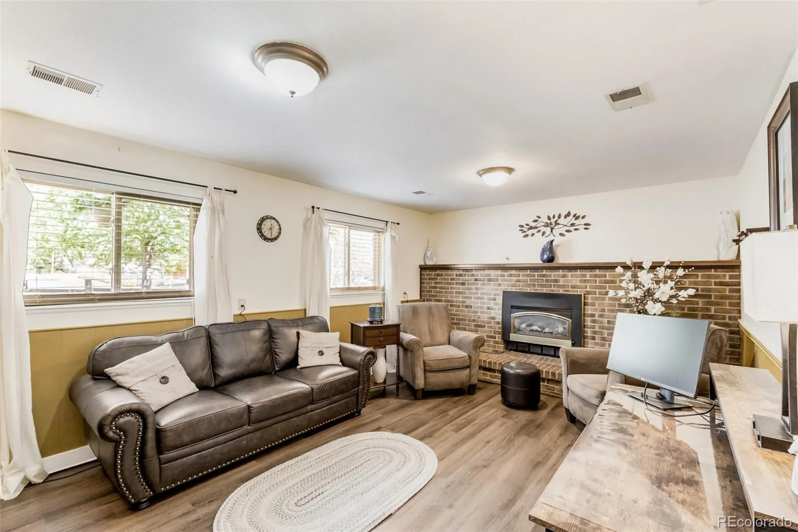 04102026153333 1600 3