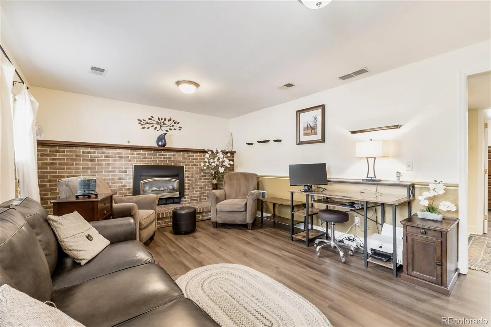 04102026153333 1600 4