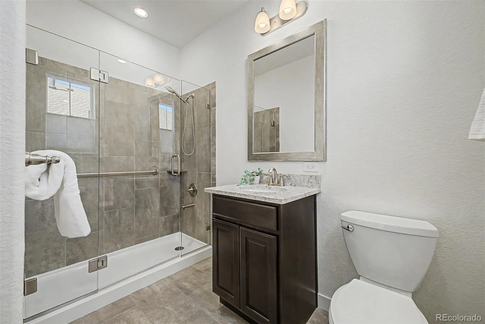 04292026013351 1600 27