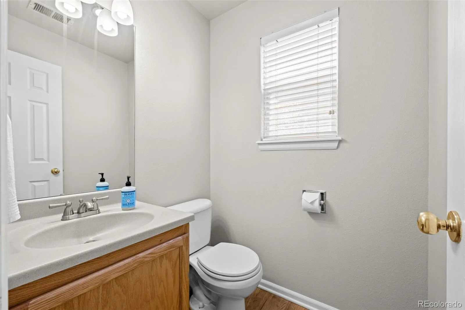 2548 Foothills Canyon Court Littleton CO 80129 | MLS #REC8998261 07302026041602 1600 17