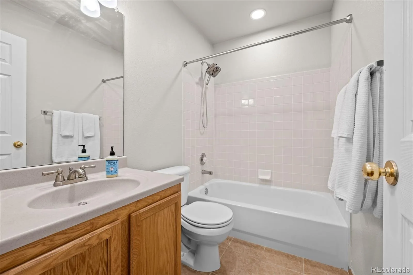 2548 Foothills Canyon Court Littleton CO 80129 | MLS #REC8998261 07302026041602 1600 25