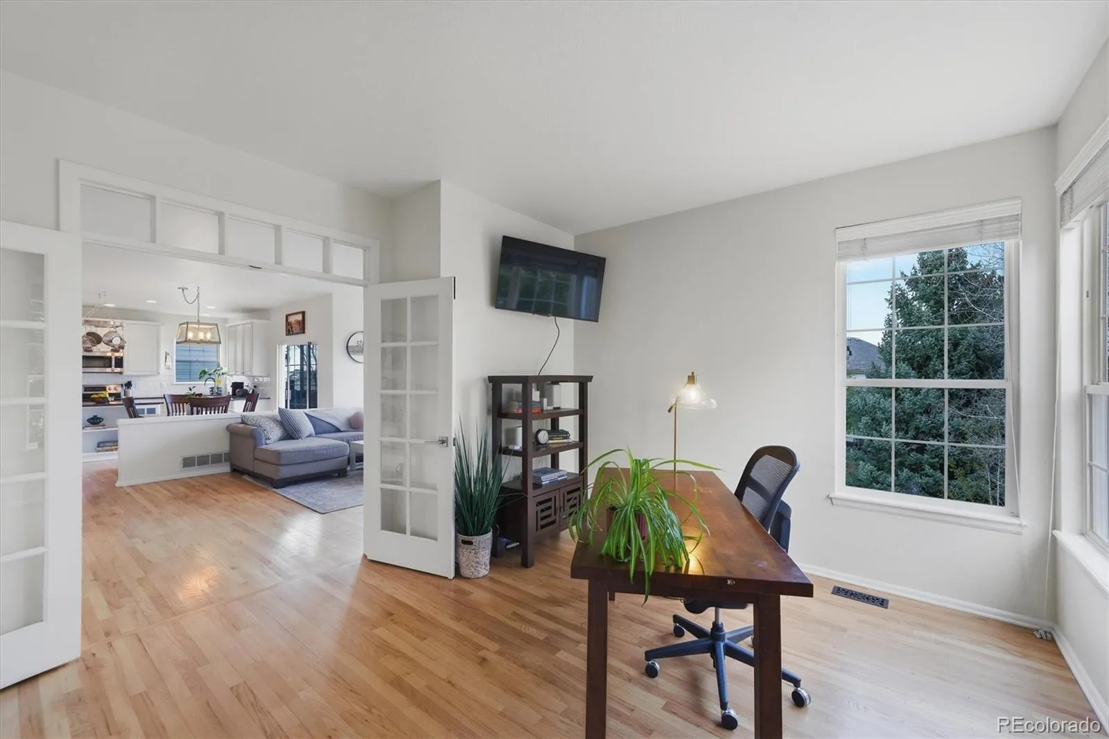 379 Shoreham Circle Castle Pines CO 80108 MLS #REC9001805 04212026170655 1600 12