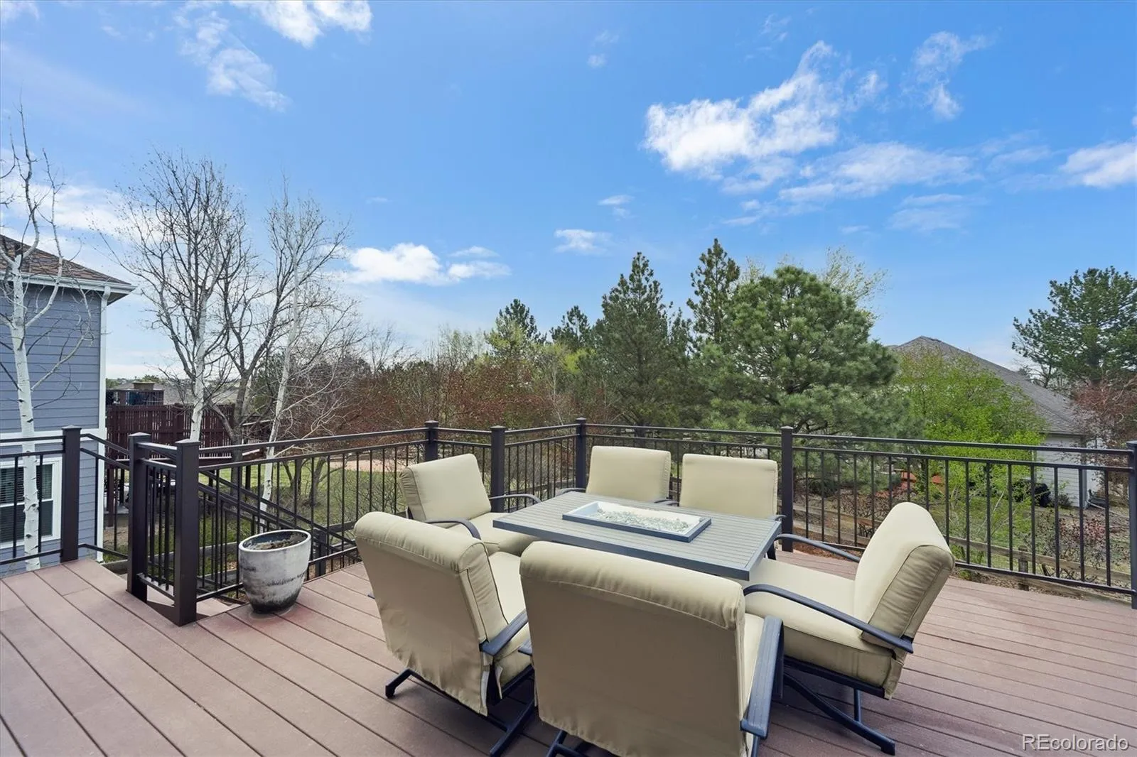 379 Shoreham Circle Castle Pines CO 80108 MLS #REC9001805 04212026170655 1600 39