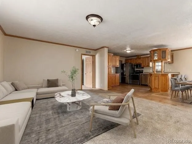 04142026002631 624 11