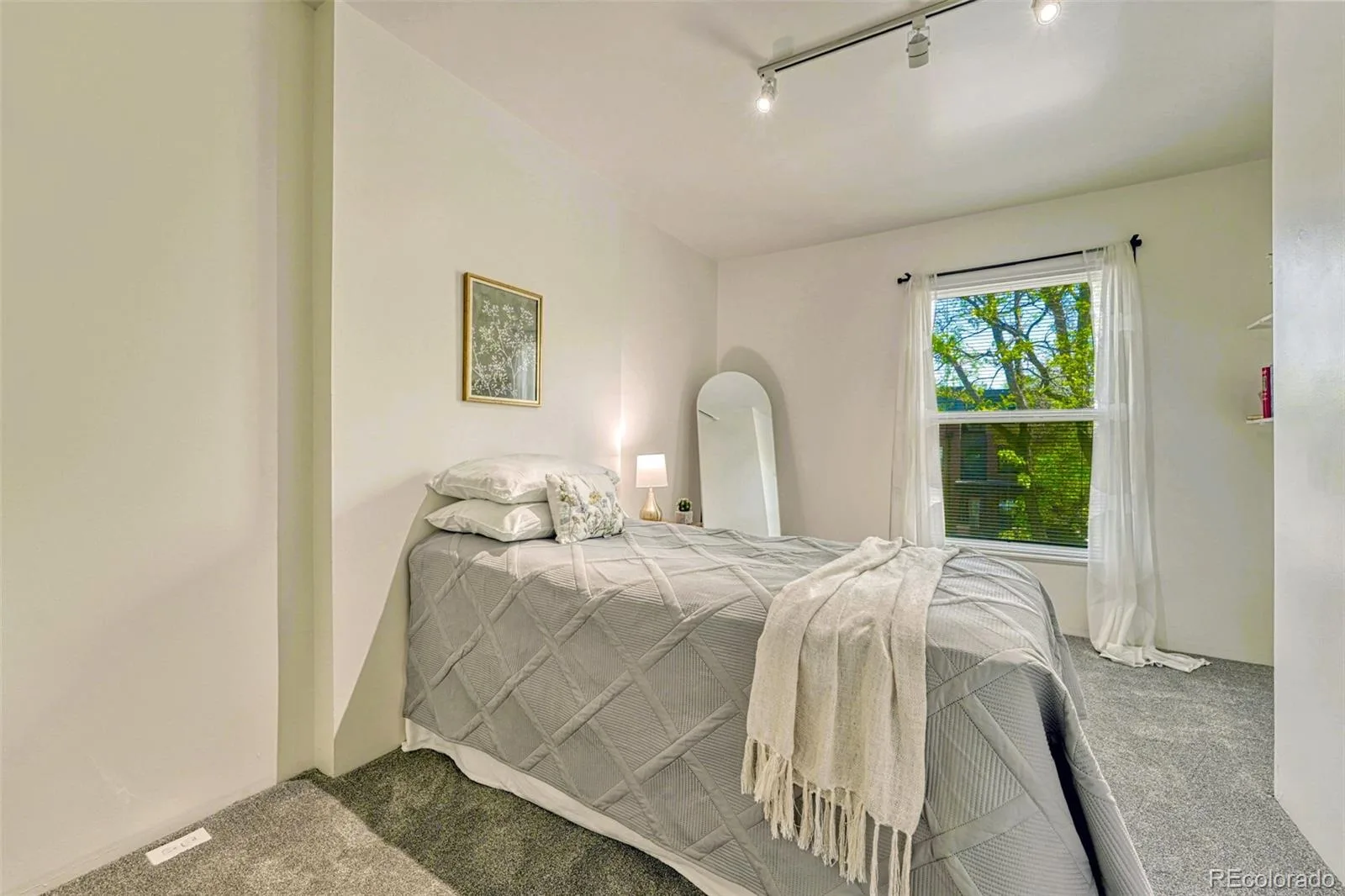 1333 Vine Street Denver CO 80206 | MLS #REC9003182 08272026073338 1600 26