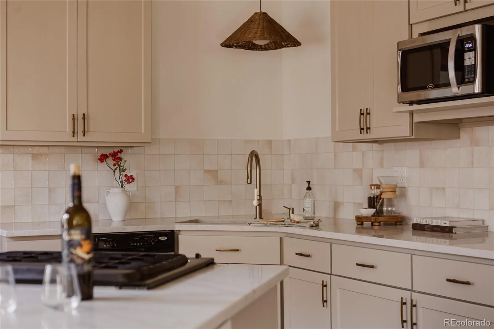 1521 Meade Street Denver CO 80204 | MLS #REC9003464 10152026002007 1600 10