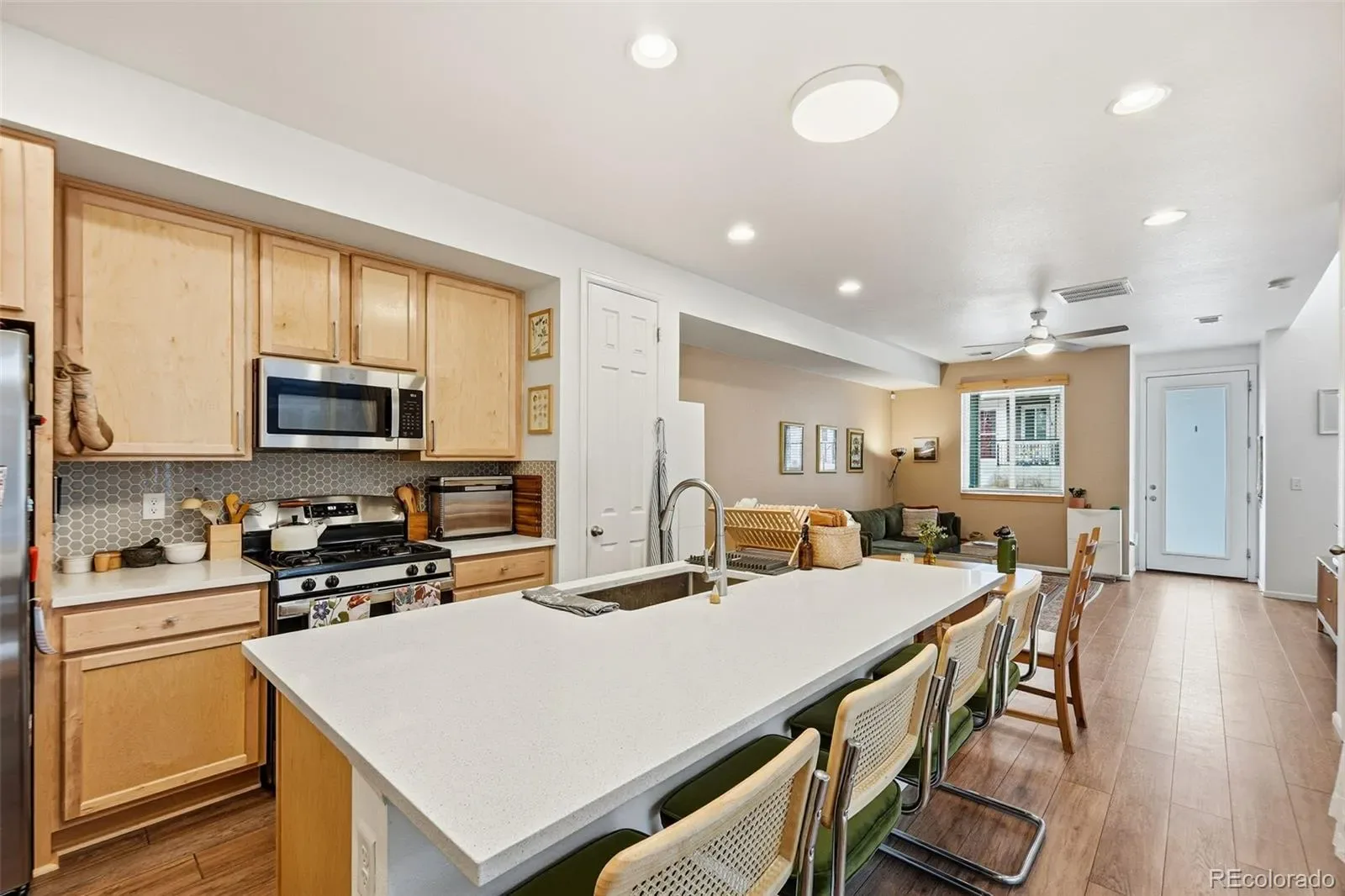 03272026040731 1600 16