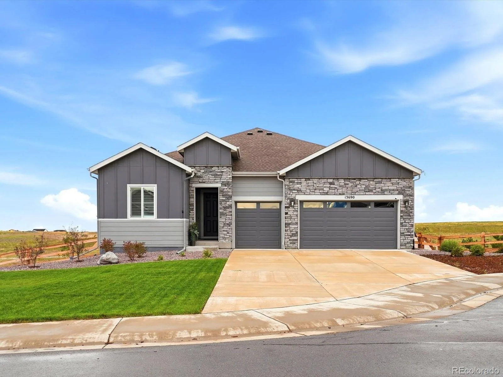 13690 Emerald Lake Street Parker CO 80138 | MLS #REC9005045 10022026195451 1600 1