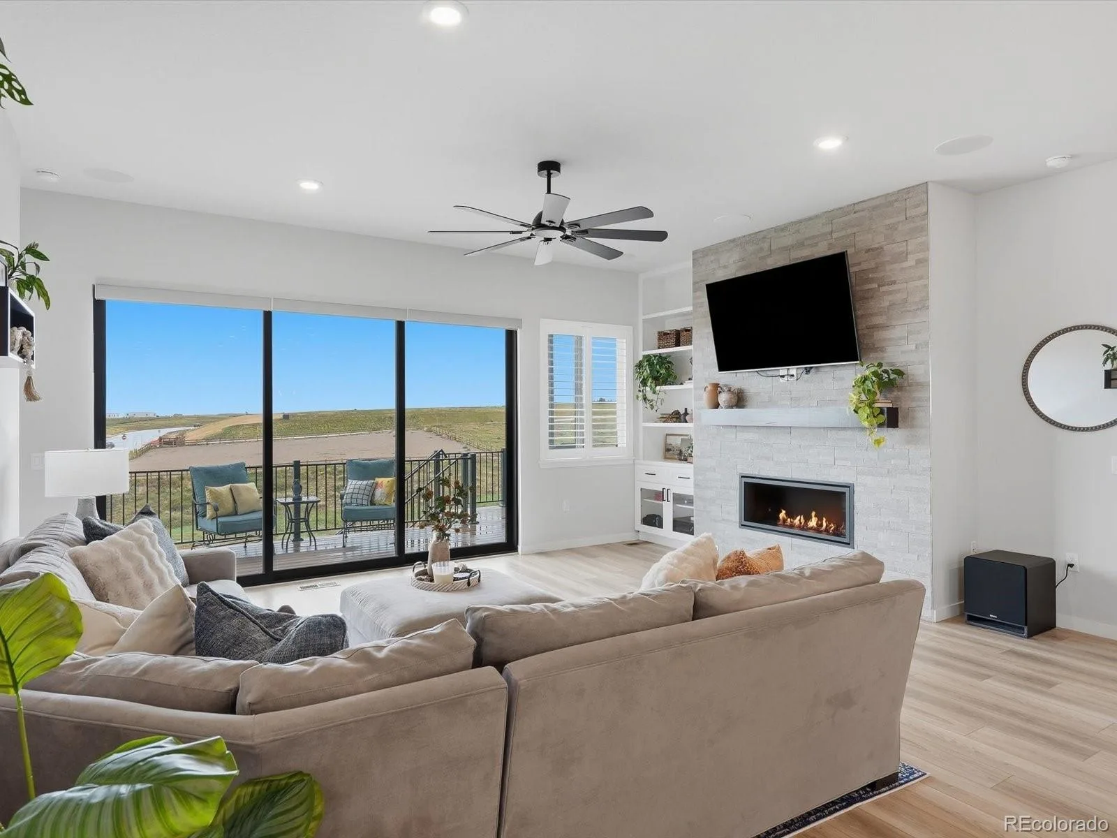 13690 Emerald Lake Street Parker CO 80138 | MLS #REC9005045 10022026195451 1600 18