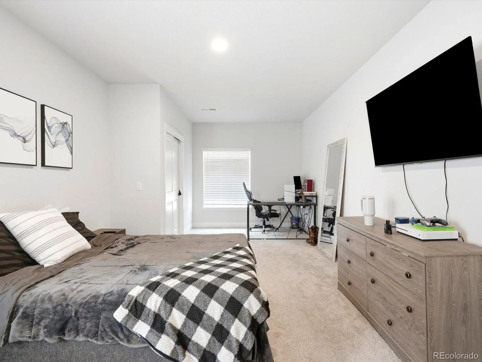 13690 Emerald Lake Street Parker CO 80138 | MLS #REC9005045 10022026195451 1600 37