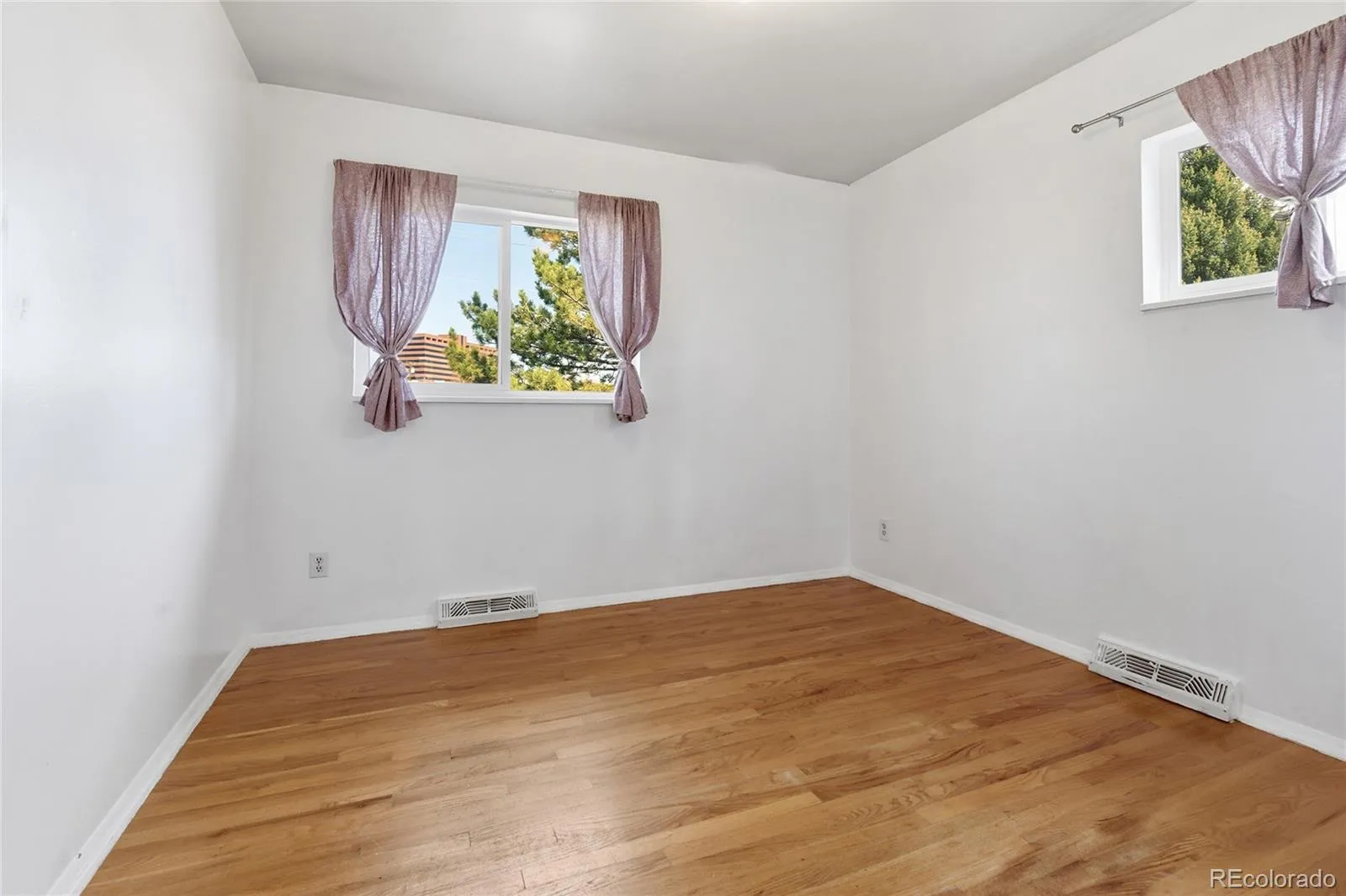 04012026193642 1600 26