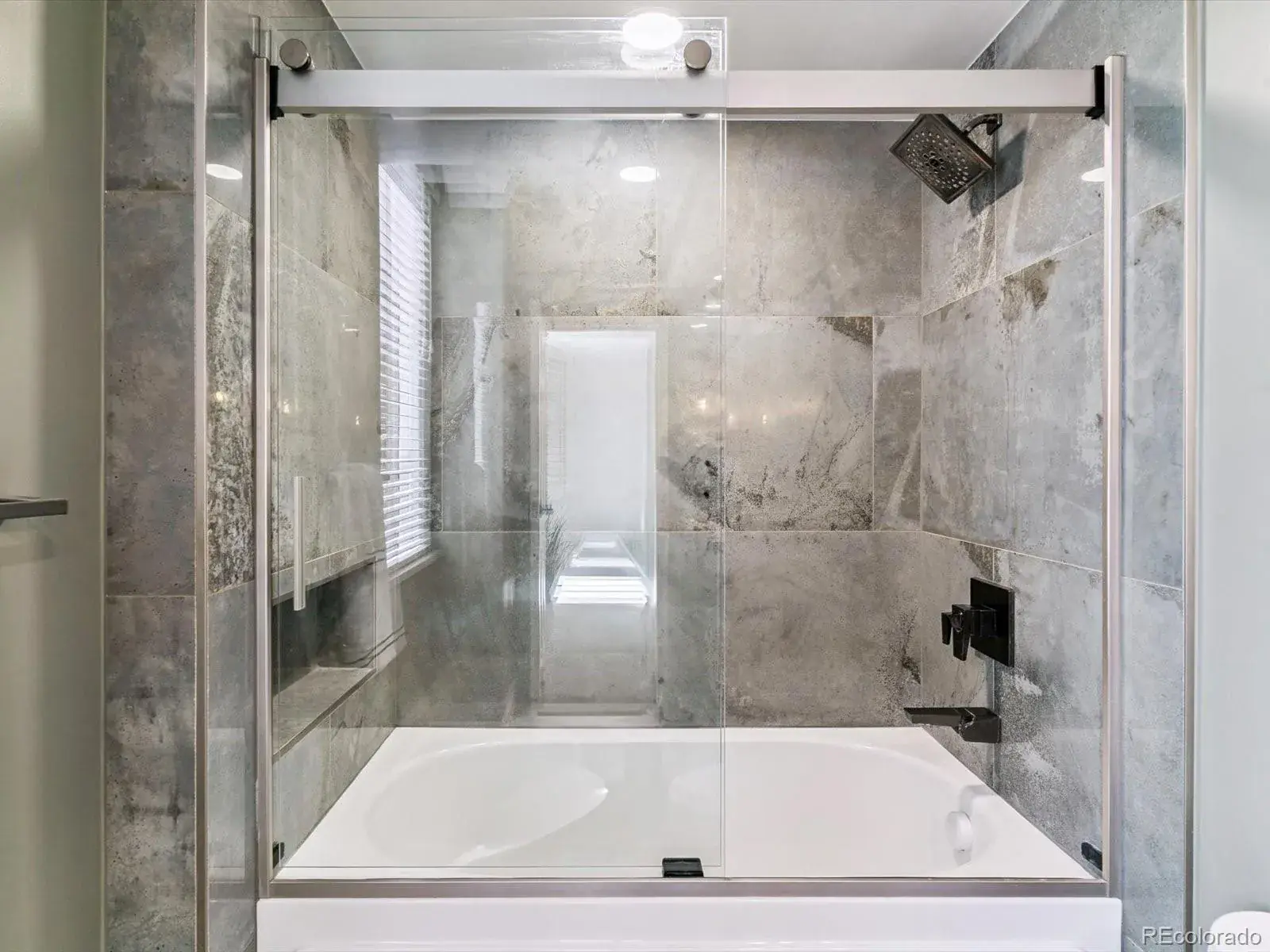 01062026193536 1600 20