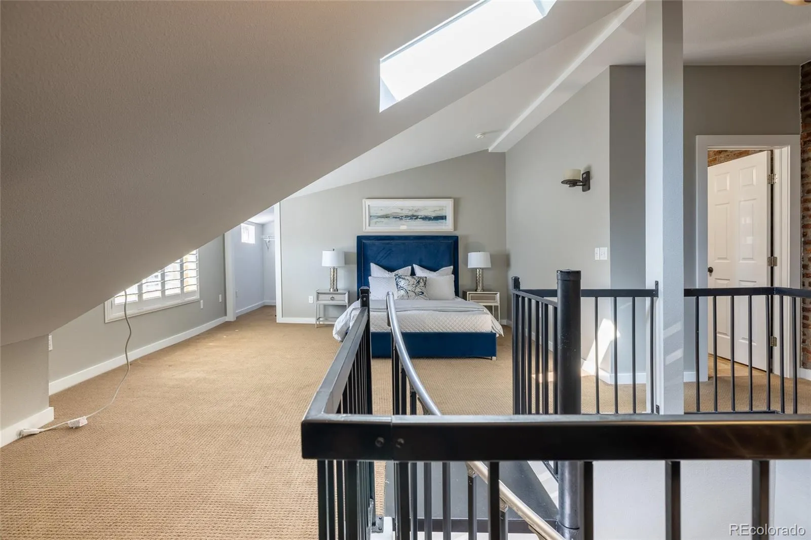 04092026224258 1600 11