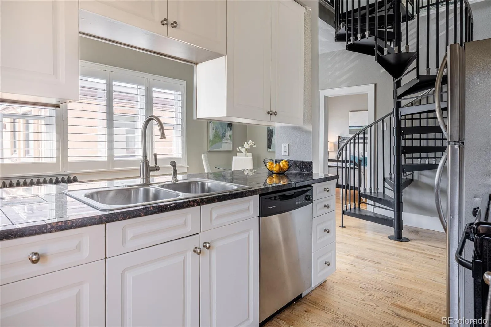 04092026224258 1600 4