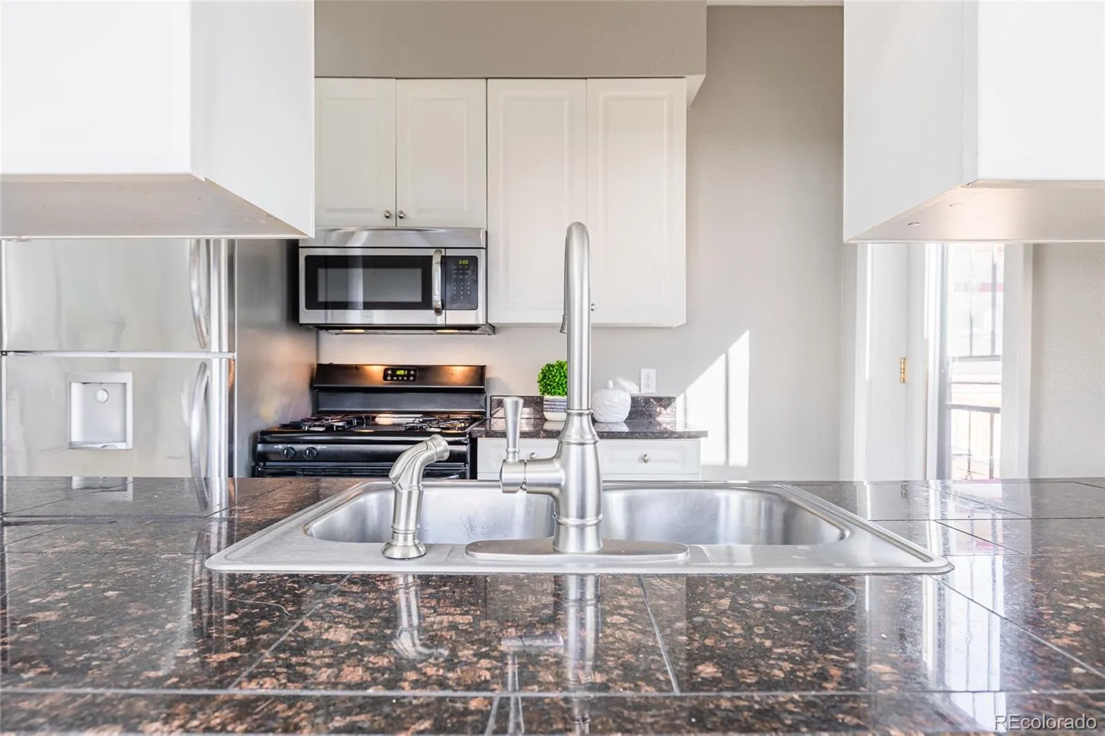 04092026224258 1600 9