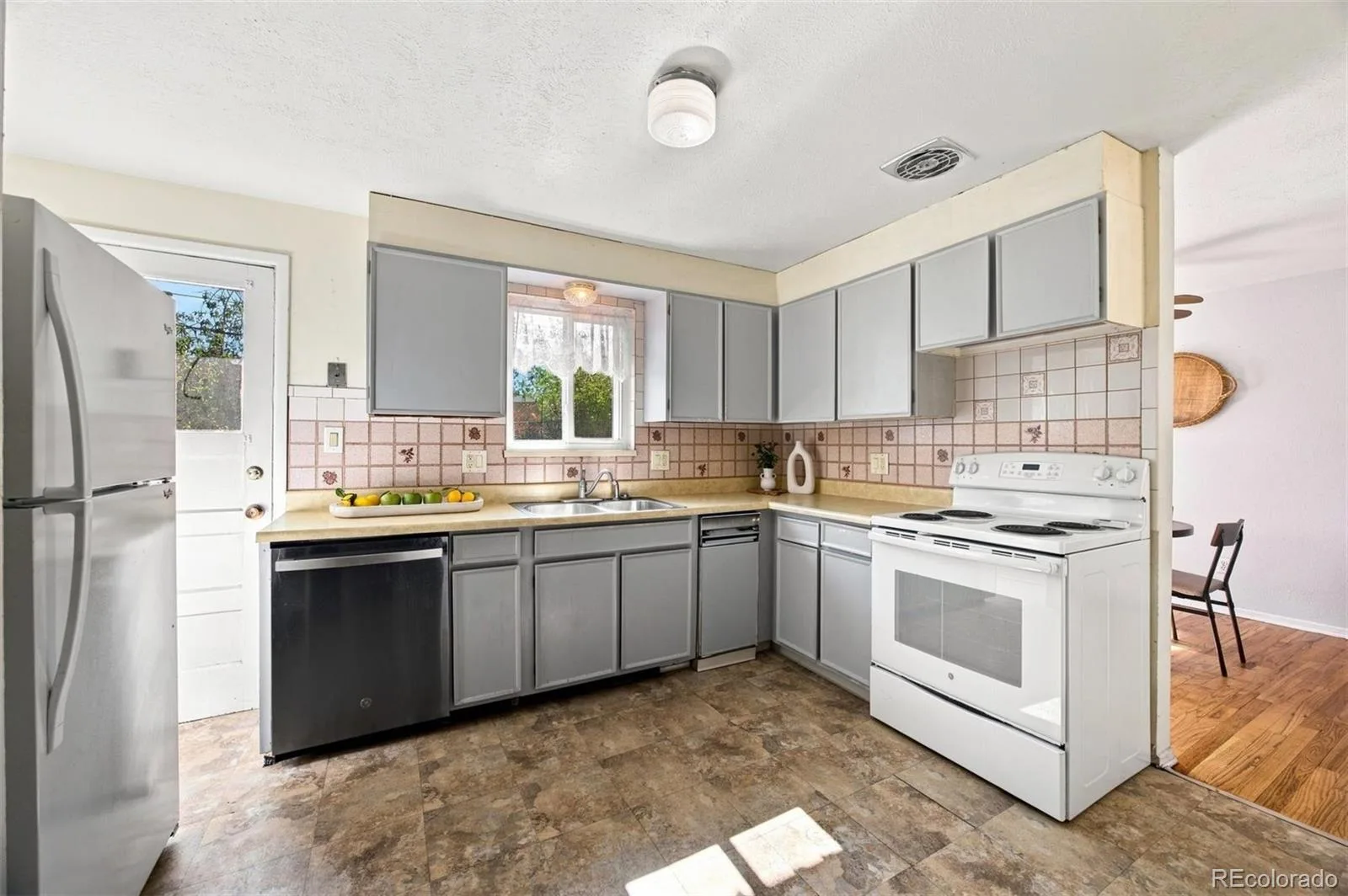 8290 Louise Drive Denver CO 80221 | MLS #REC9009336 08272026224923 1600 5