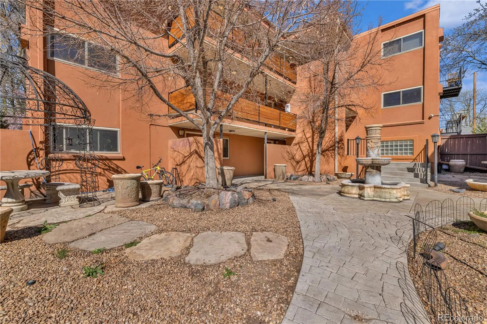 20 S Logan Street #102 #Medina Denver CO 80209 MLS #REC9009885 04052026162201 1600 0