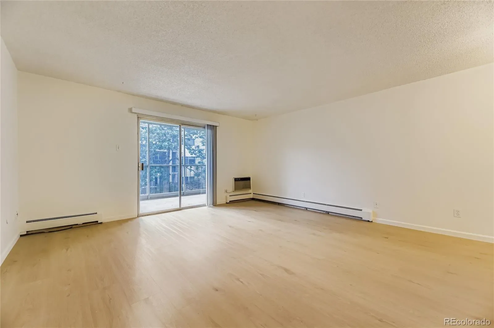13500 E Cornell Avenue #206 Aurora CO 80014 MLS #REC9010579 03232026182245 1600 3