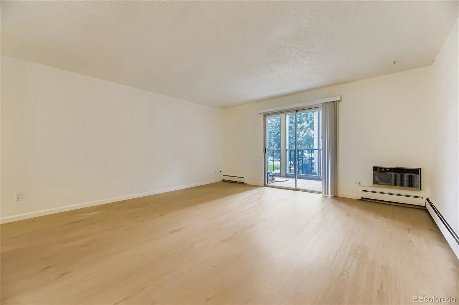 13500 E Cornell Avenue #206 Aurora CO 80014 MLS #REC9010579 03232026182245 1600 8