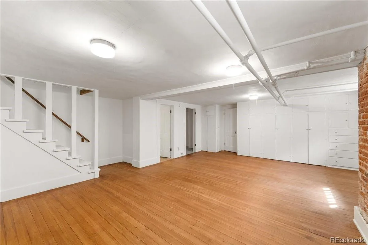 674 Steele Street Denver CO 80206 | MLS #REC9011163 09232026013432 1200 27
