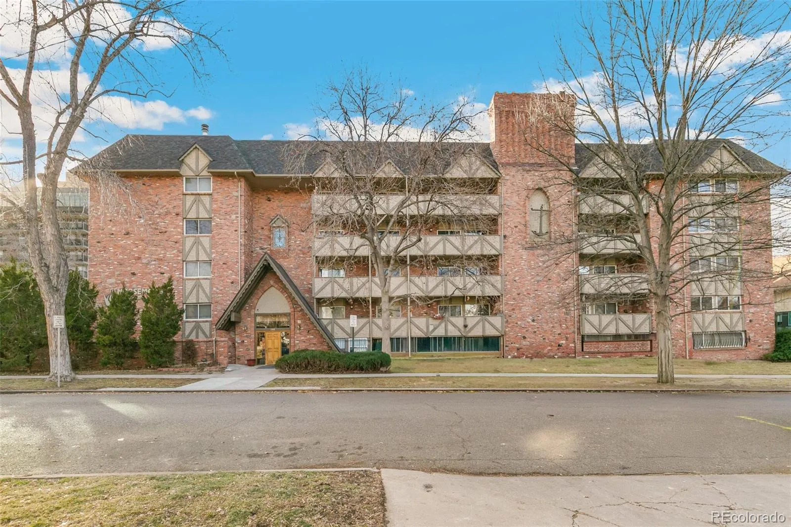 1243 N Gaylord Street #205 Denver CO 80206 MLS #REC9011842 05062026194047 1600 29